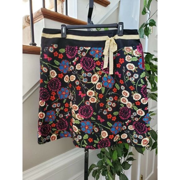 Mix Nouveau Dresses & Skirts - Mix Nouveau Women's Black Floral 100% Cotton Pull on A-Line Casual Skirt Size 16